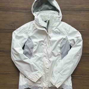 The North Face Women's Snow Jacket - White and Gray size xs